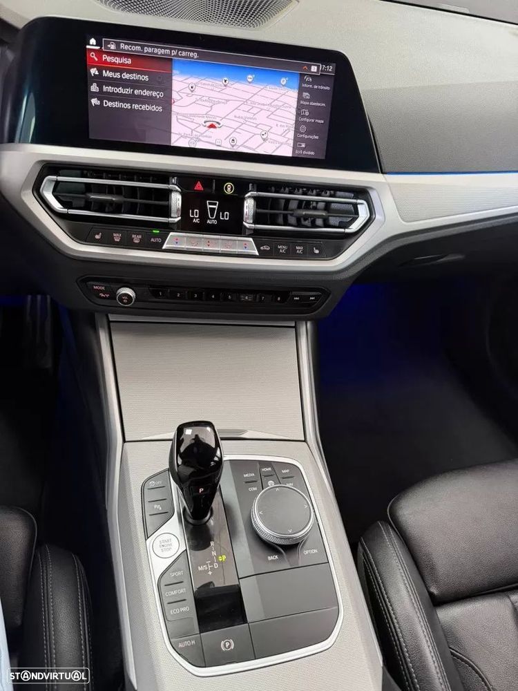 BMW 320 d Pack M Auto - 14