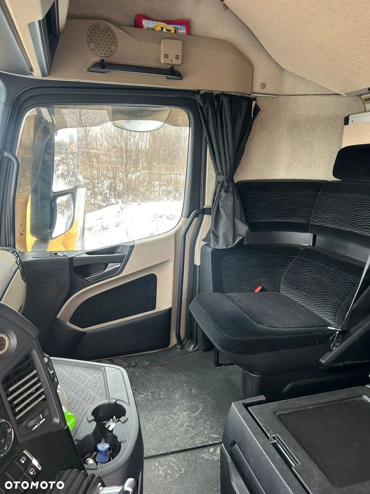 Mercedes-Benz Actros 1833 - 9