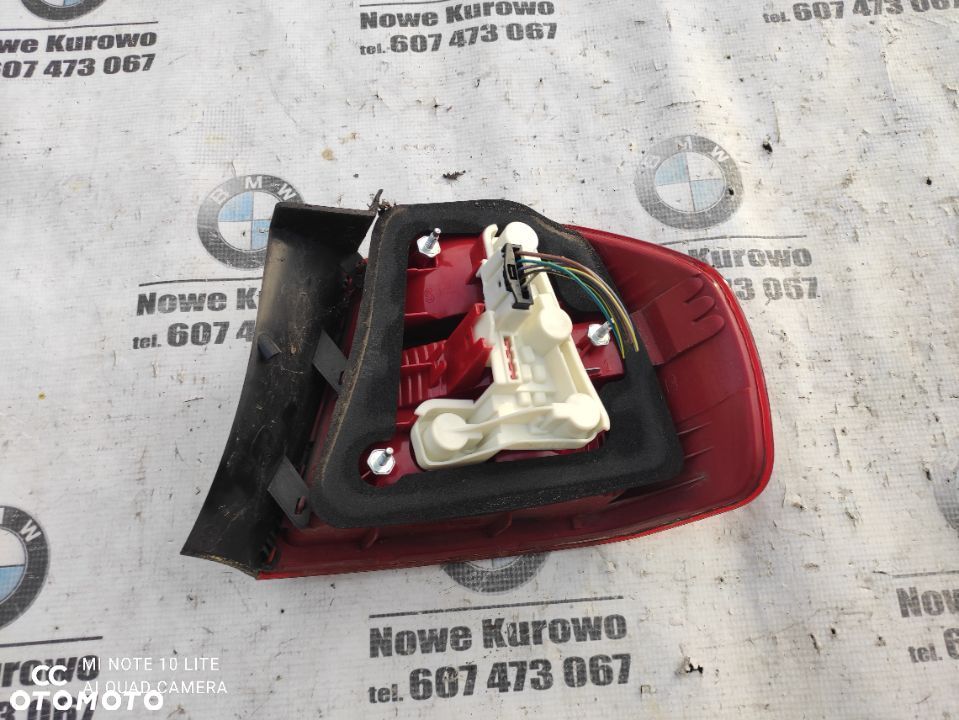 BMW E90 Lampa Tylna Tył Lewa Prawa 6937457 6937458 - 4