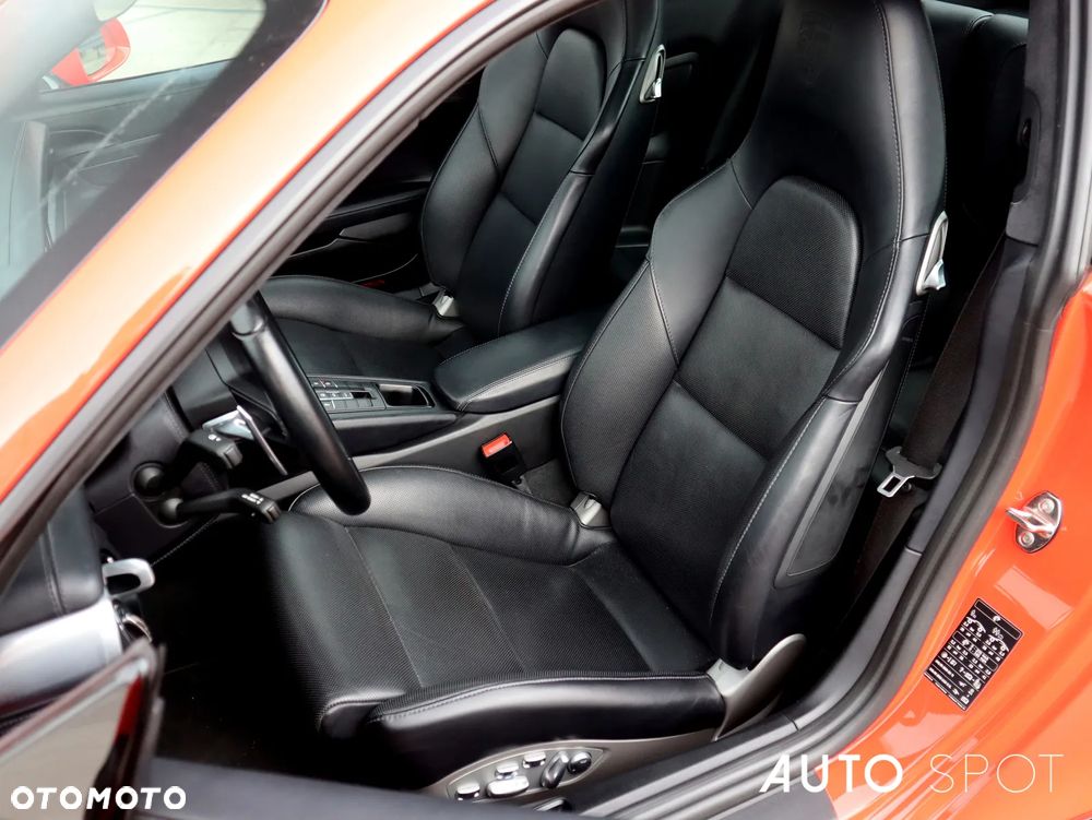 Porsche 911 Turbo S - 18