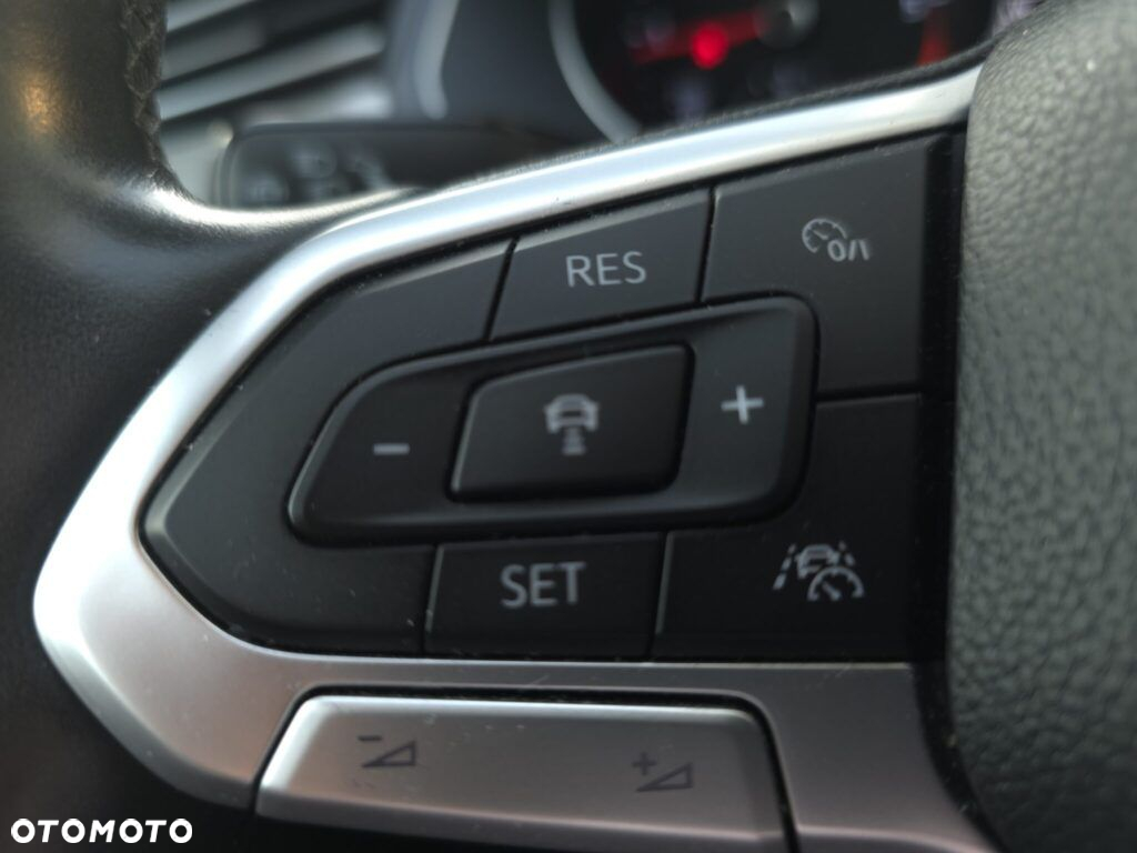 Volkswagen Passat 2.0 TDI EVO Business - 21