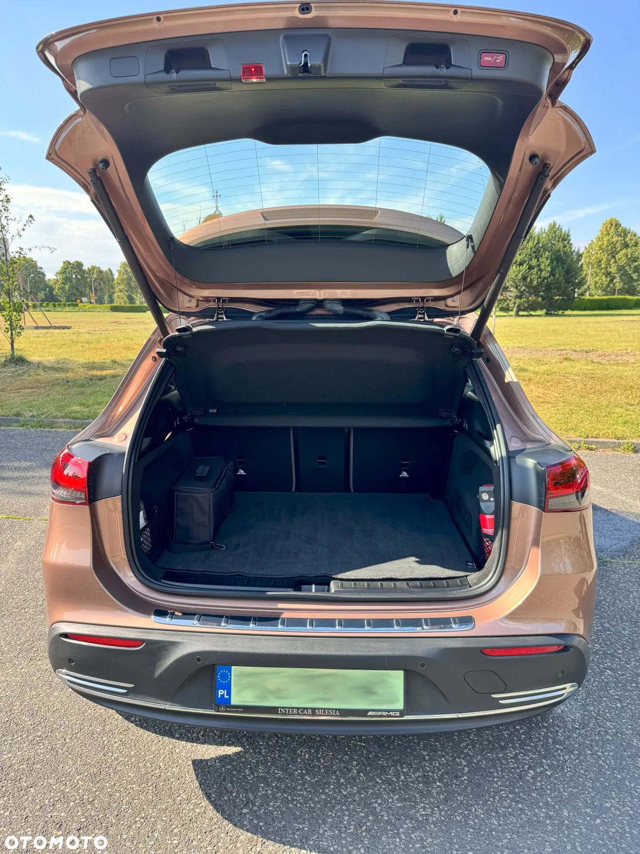 Mercedes-Benz EQA 300 66.5kWh 4-Matic Electric Art - 6