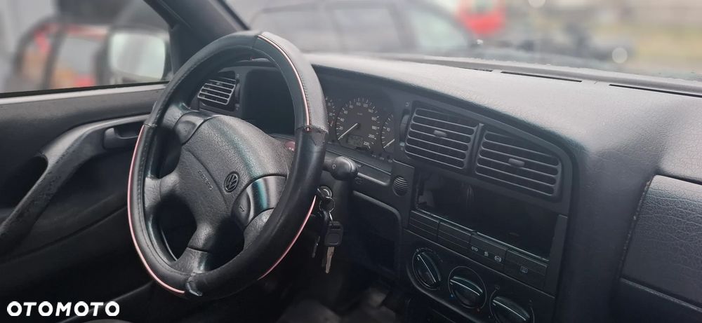 Volkswagen Passat B4 na części - 11