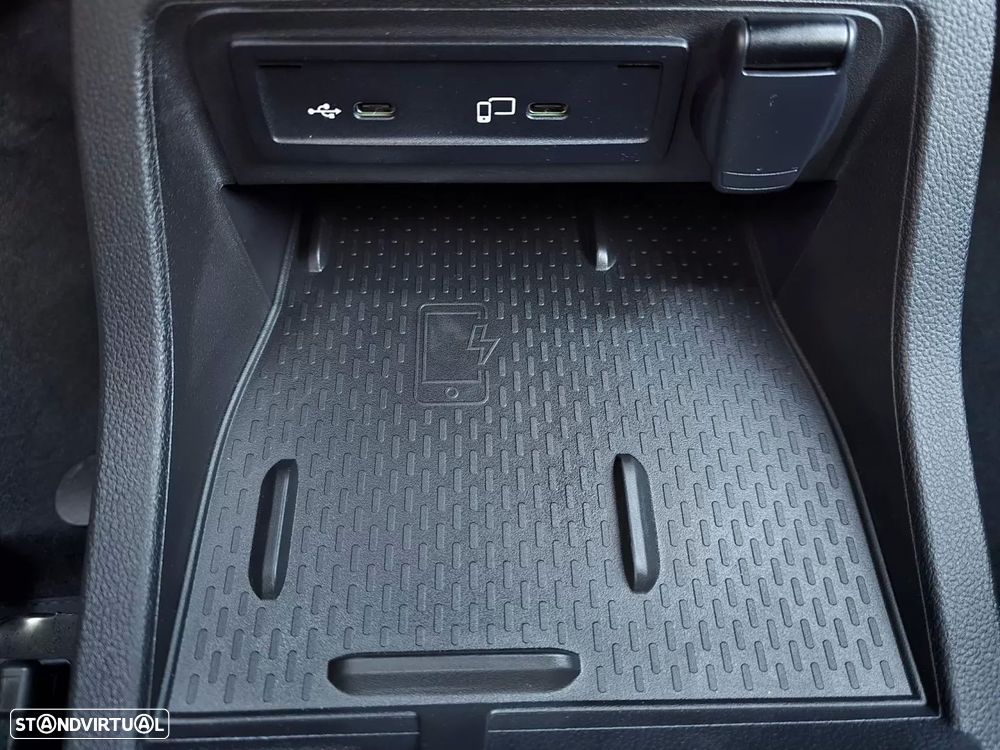 Mercedes-Benz EQT - 17