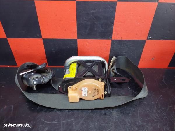 Cinto Frente Direito Mitsubishi L 200 / Triton Camião De Plataforma/Ch - 1