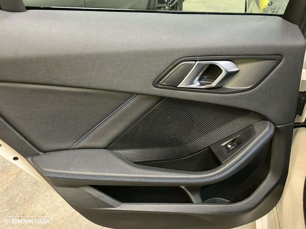 BMW 116 d Pack Desportivo M Auto - 22