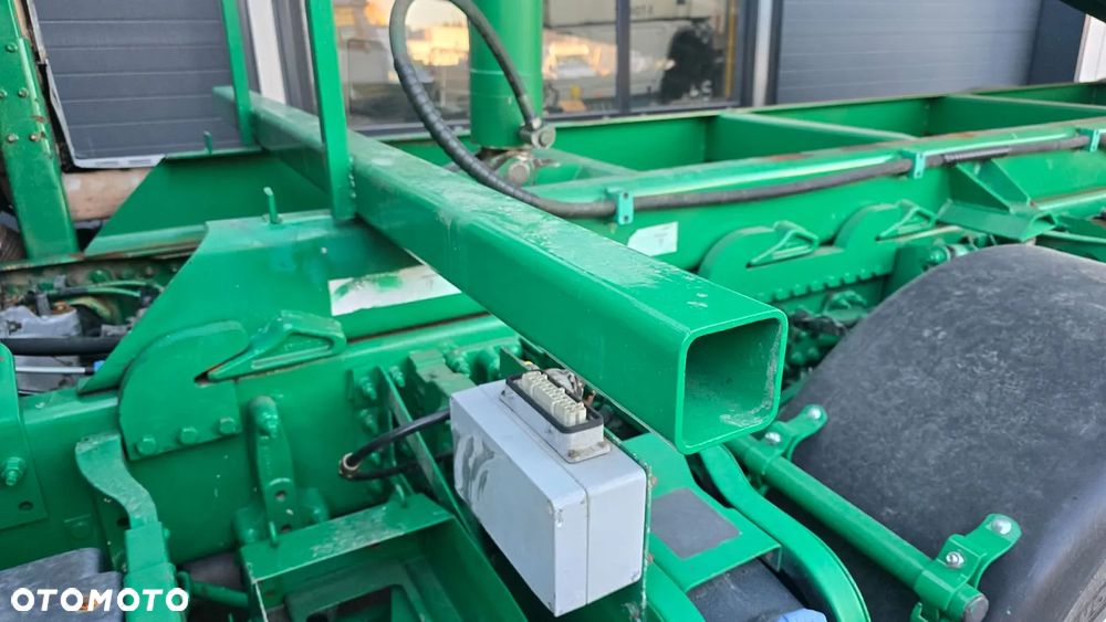 Volvo FM 420 8x4 - 17