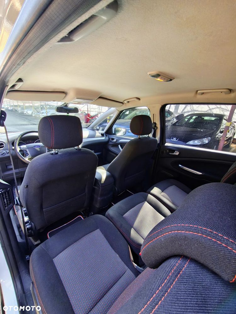Ford S-Max 2.0 TDCi DPF Titanium - 16