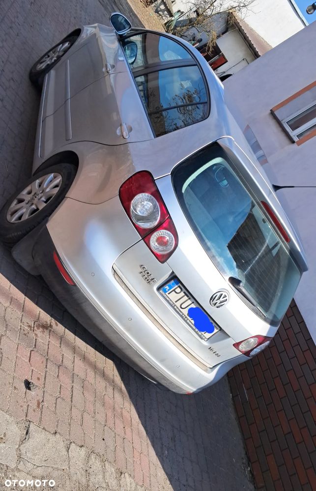 Volkswagen Golf Plus 1.6 FSI Comfortline - 4