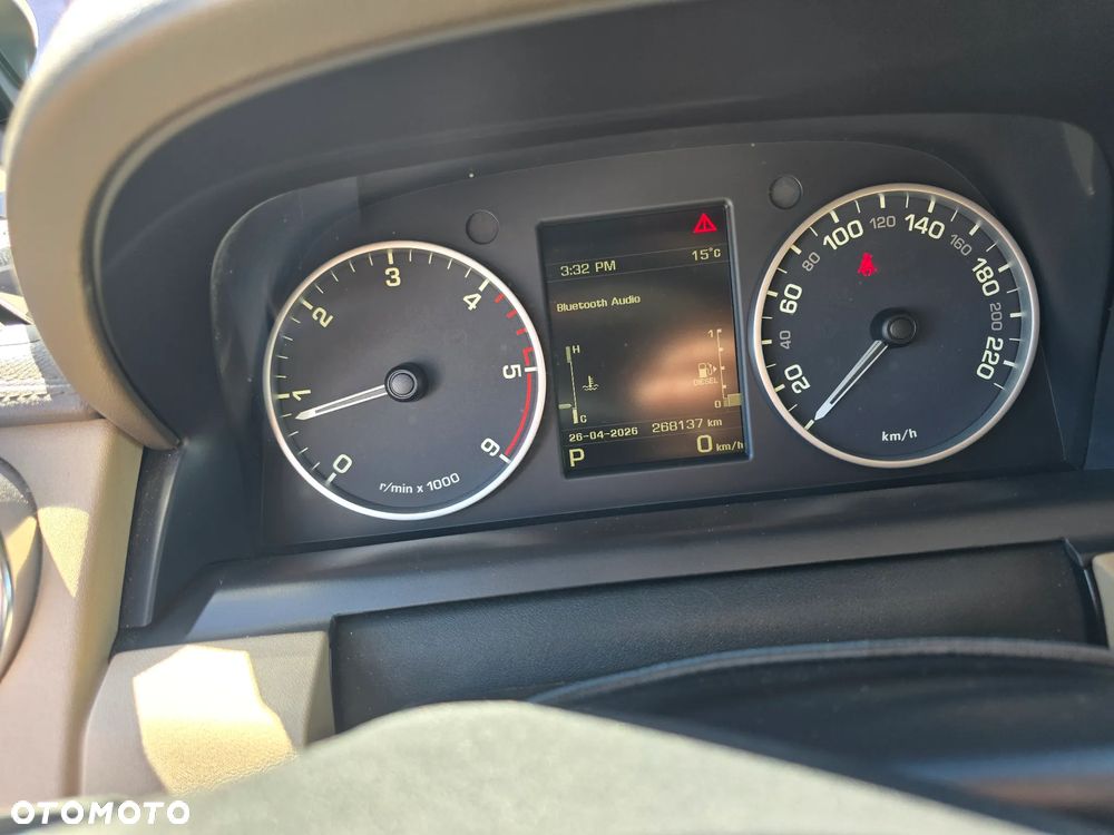 Land Rover Discovery 3.0 SD V6 HSE - 15