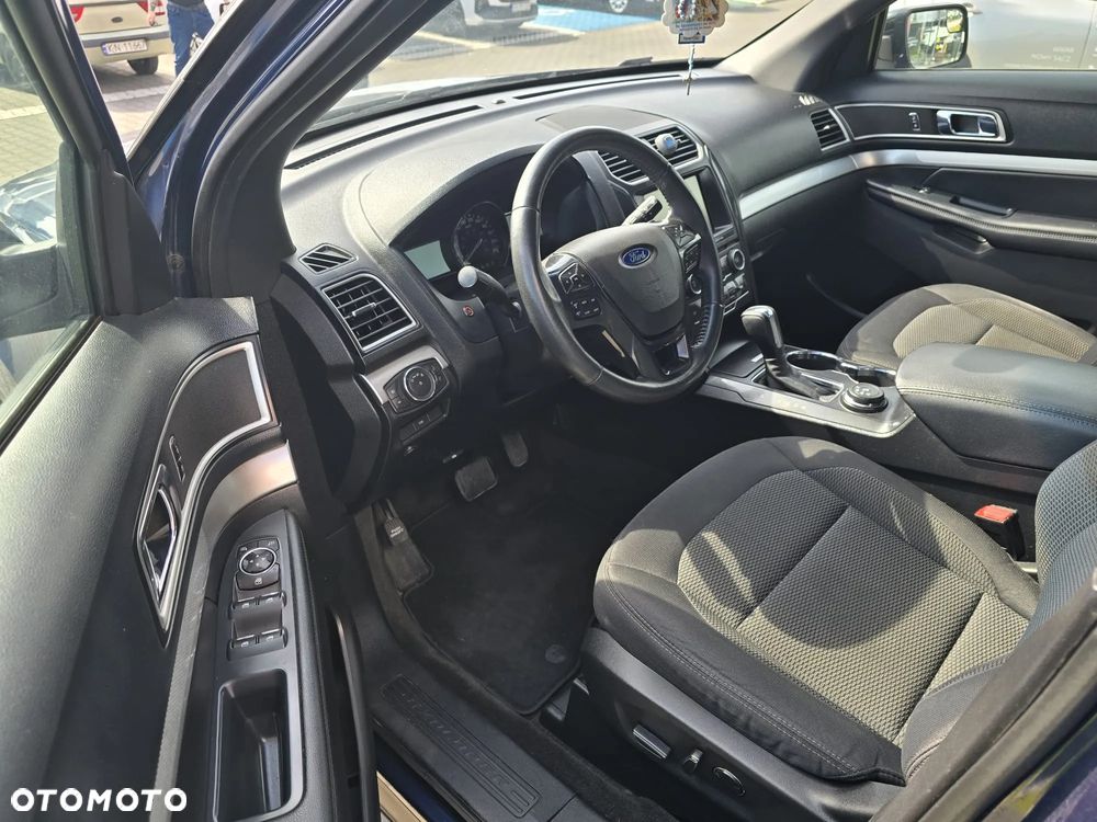 Ford Explorer - 9