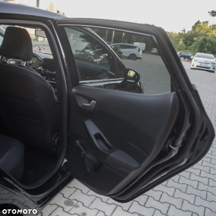 Ford Fiesta 1.0 EcoBoost S&S TITANIUM - 6