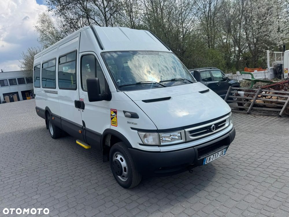 Irisbus Iveco Daily Klima Tylko 157 tyś km z Wojska Francuskiego 17 Osobowy - 2