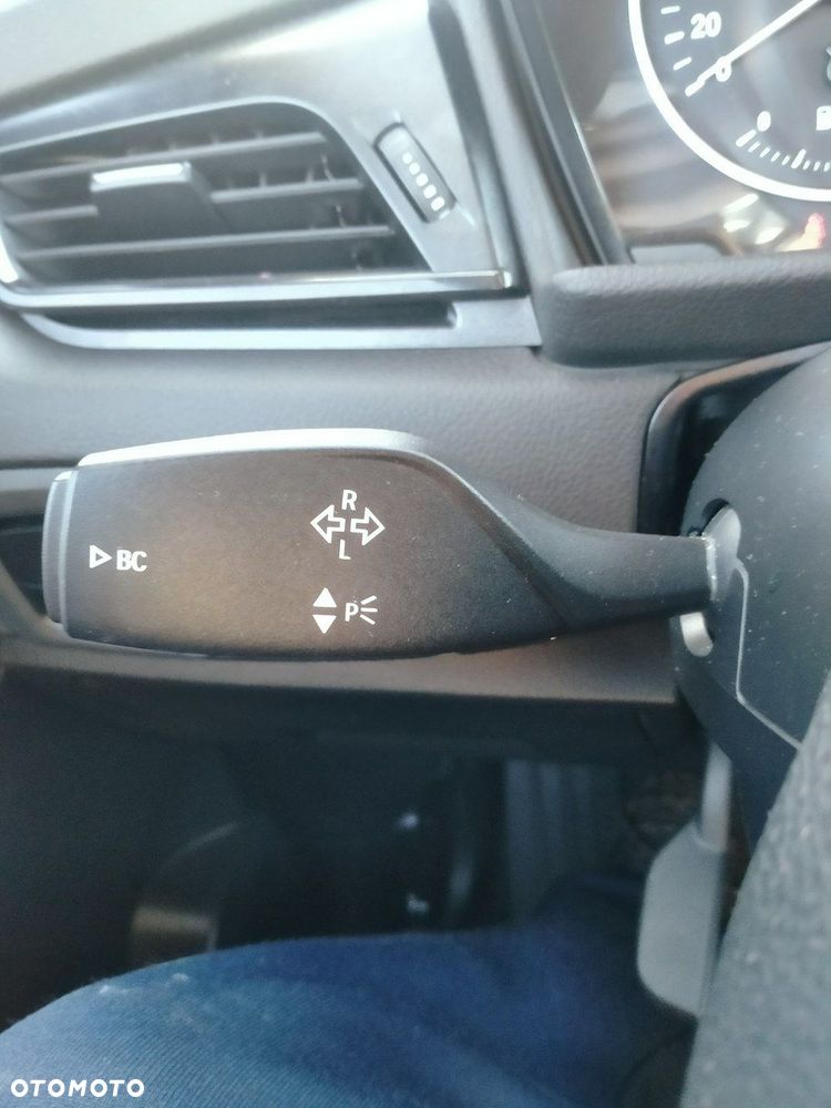 BMW Seria 2 218d Advantage - 21