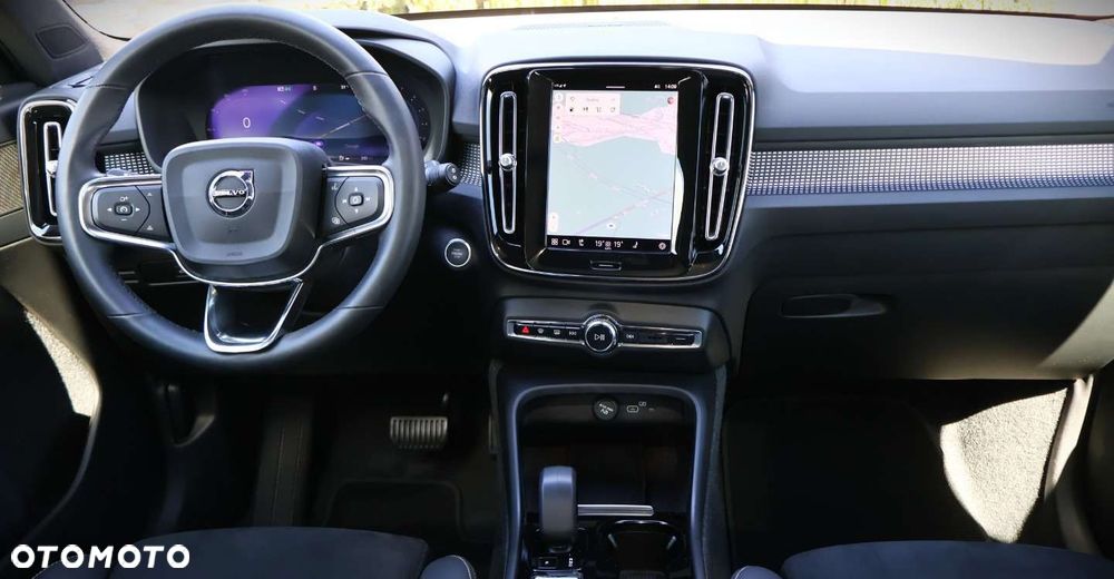 Volvo XC 40 - 21
