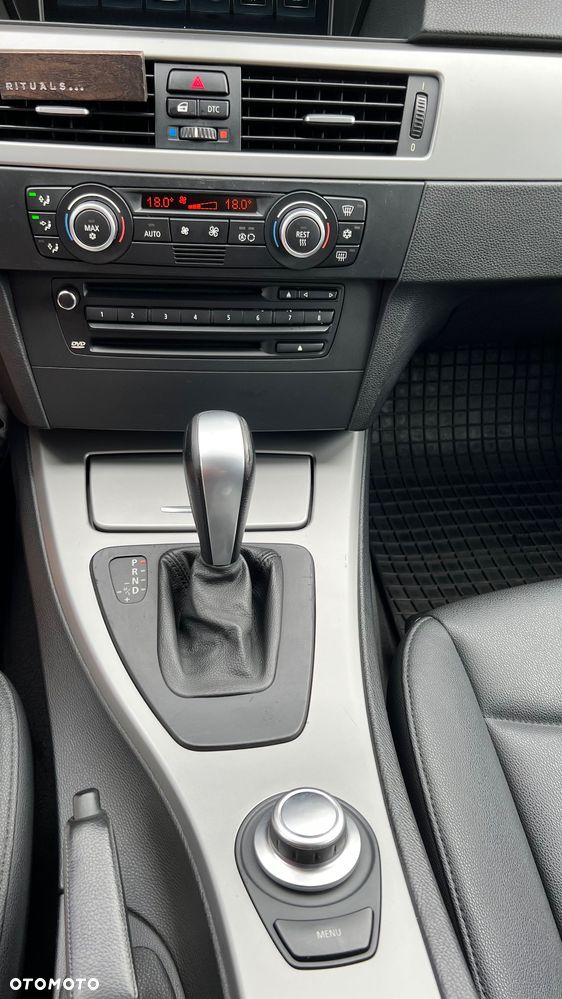 BMW Seria 3 320d DPF - 10