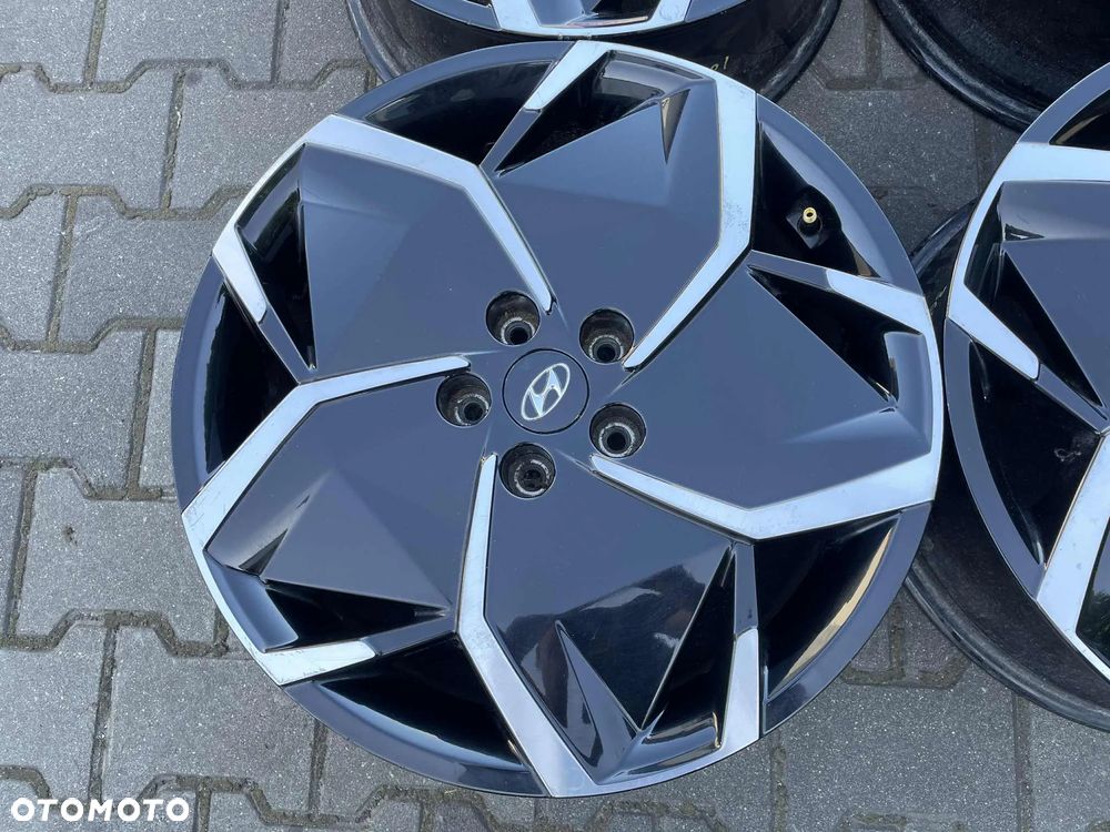 Felgi Aluminiowe Hyundai IONIQ 7.5" x 19" 5x114.3 ET 49,5 - 2