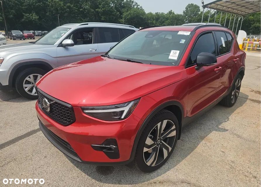 Volvo XC 40 B5 B AWD Ultimate Dark - 1