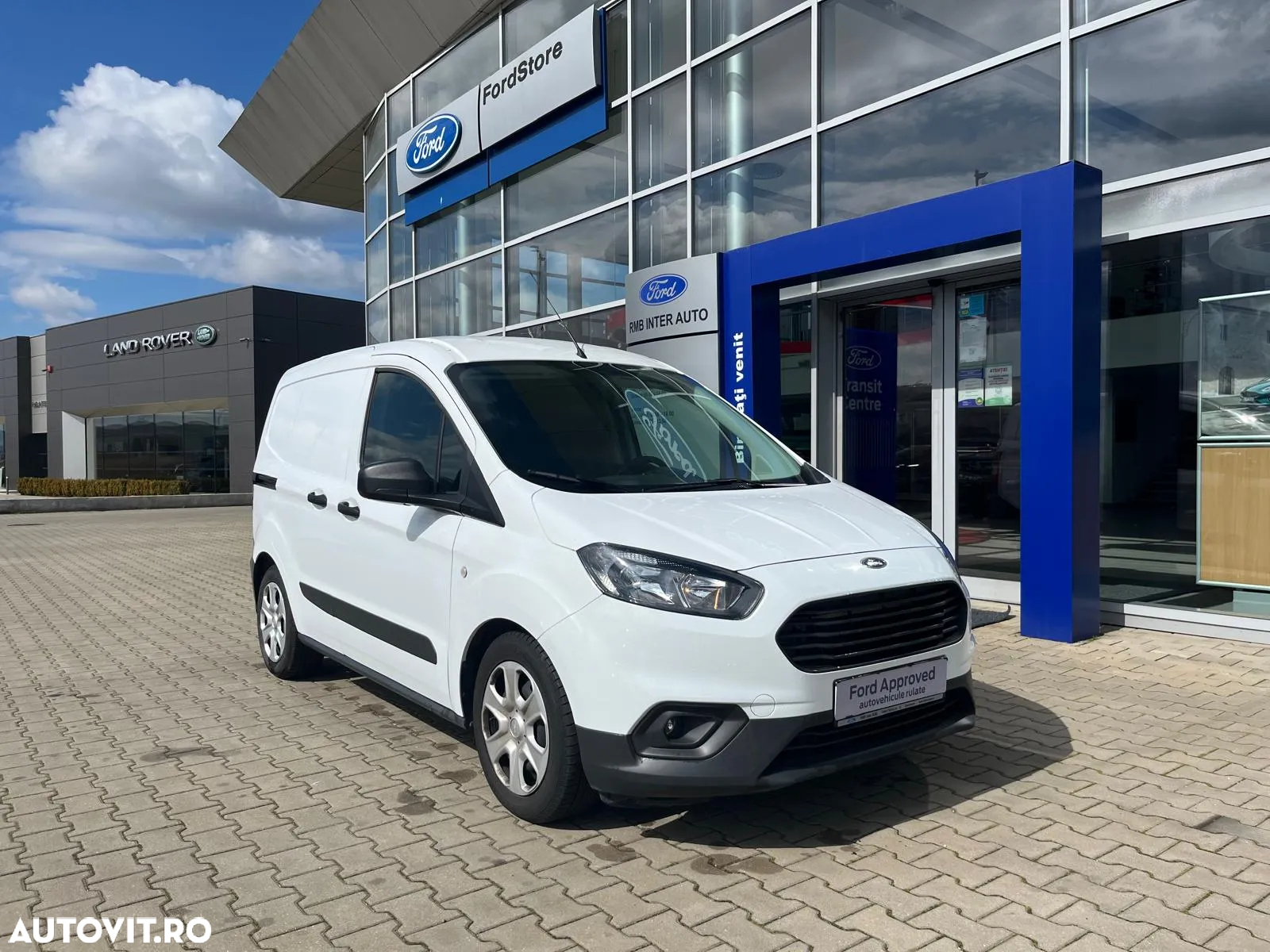 Ford Transit Courier - 2