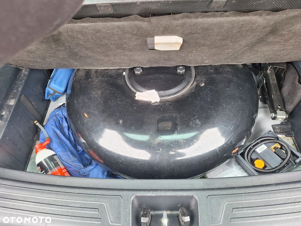 Hyundai ix35 2.0 4WD Premium - 32