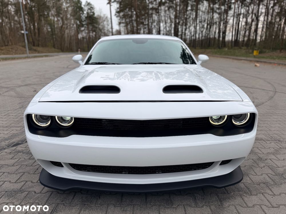 Dodge Challenger 6.2 Hellcat - 23