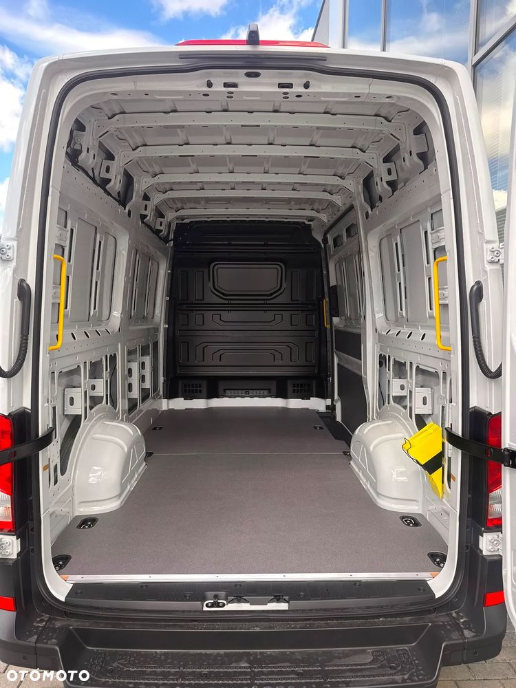 Volkswagen Crafter - 10