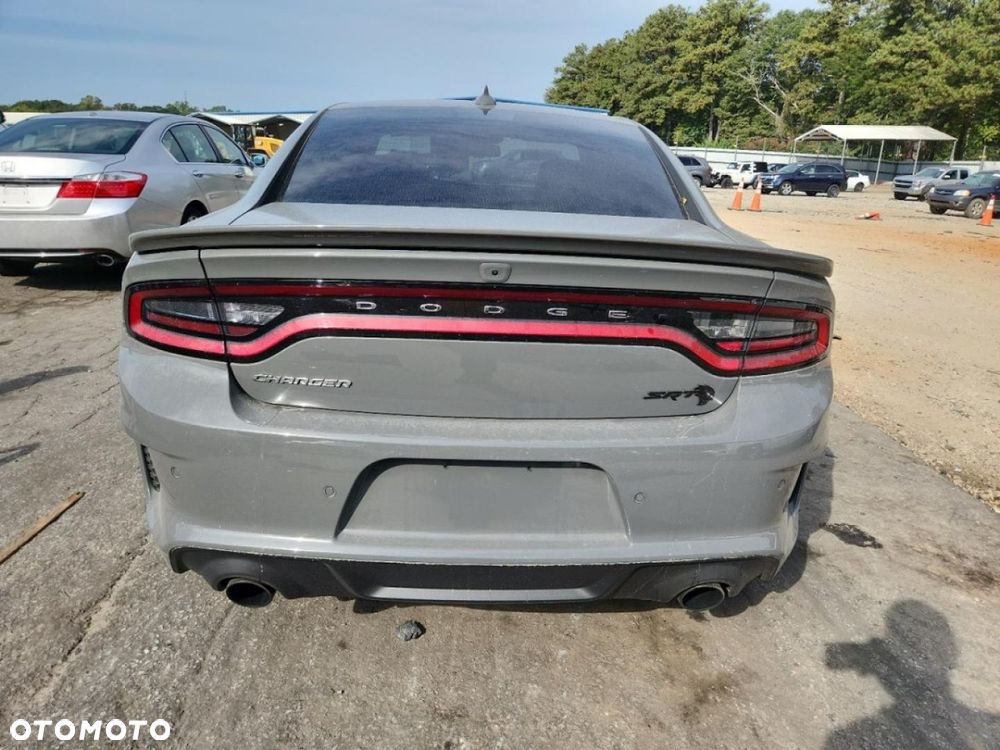 Dodge Charger - 5