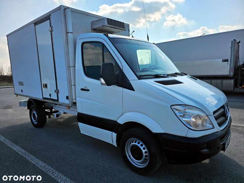 Mercedes-Benz Sprinter - 15