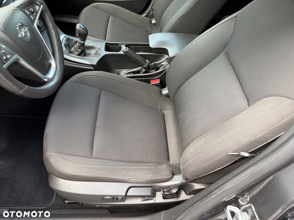 Opel Insignia 2.0 CDTI 150 Jahre - 24