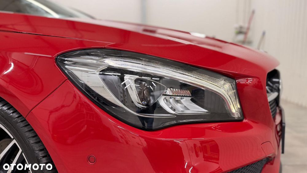 Mercedes-Benz CLA 180 AMG Line - 15