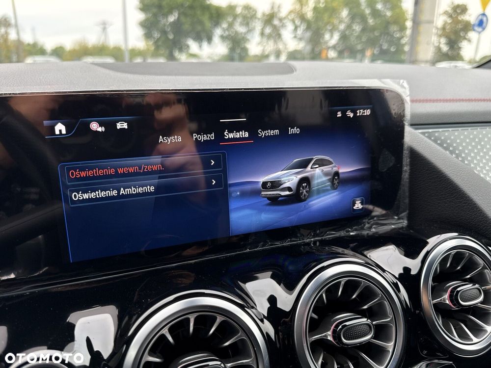 Mercedes-Benz EQA 300 66.5kWh 4-Matic AMG Line - 27