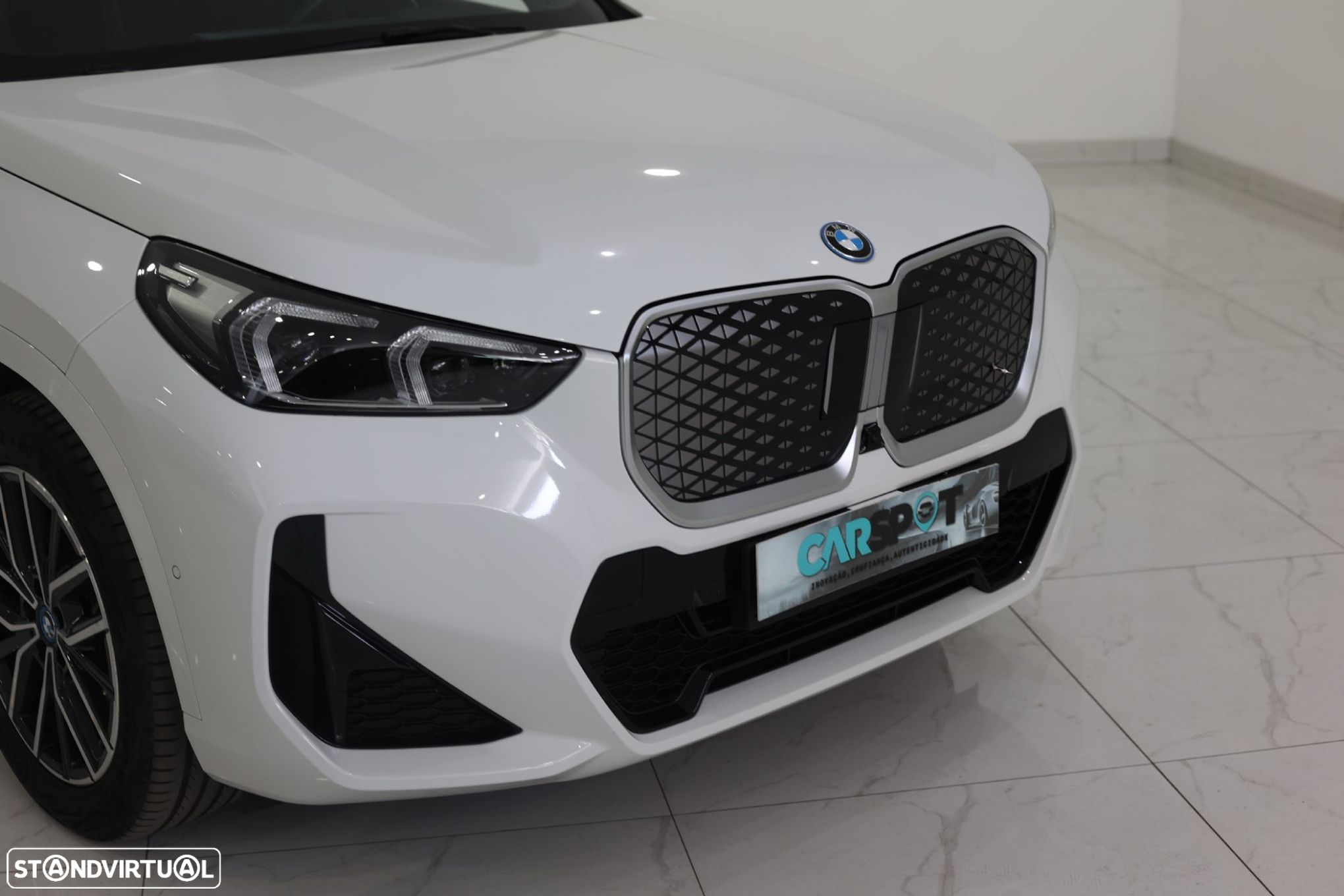 BMW iX1 xDrive30 Pack Desportivo M - 2