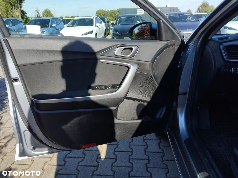 Kia XCeed 1.5 T-GDI M DCT - 18