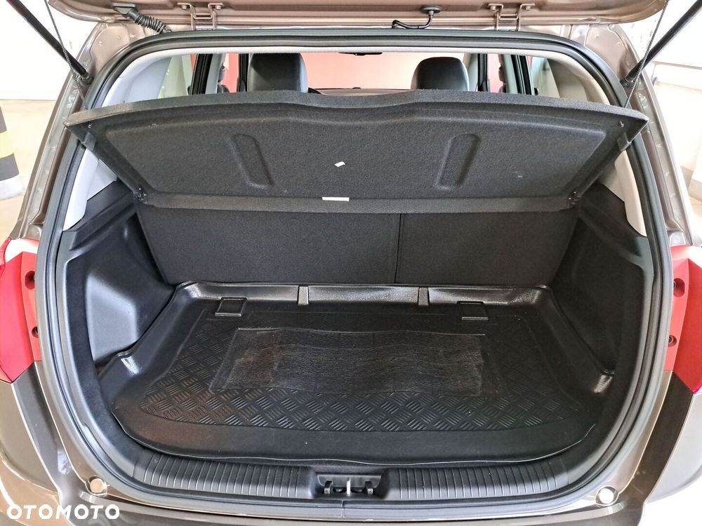 Kia Venga 1.4 L - 13