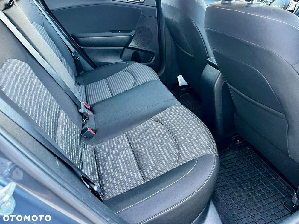 Kia Ceed 1.5 T-GDI M DCT - 13