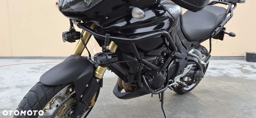 Triumph Tiger - 16