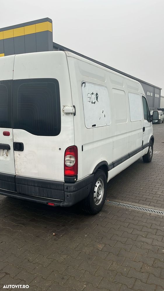 Dezmembram Renault Master 2.5 diesel din 2010 - 4