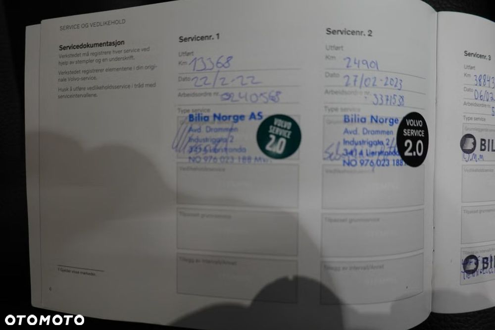 Volvo XC 60 T6 Plug-In Hybrid AWD R-Design - 40