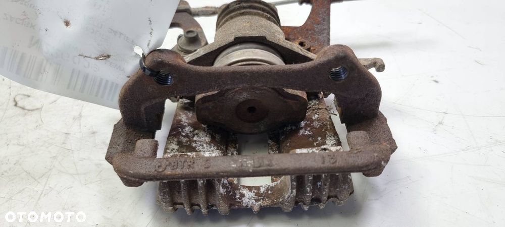 ZACISK HAMULCOWY TYŁ LEWY CHEVROLET CORVETTE C4 LIFT - 3