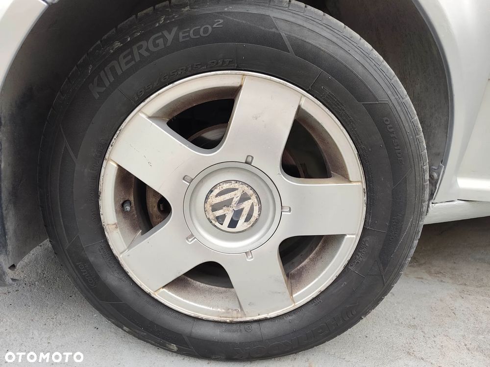 Volkswagen Golf 1.6 - 12