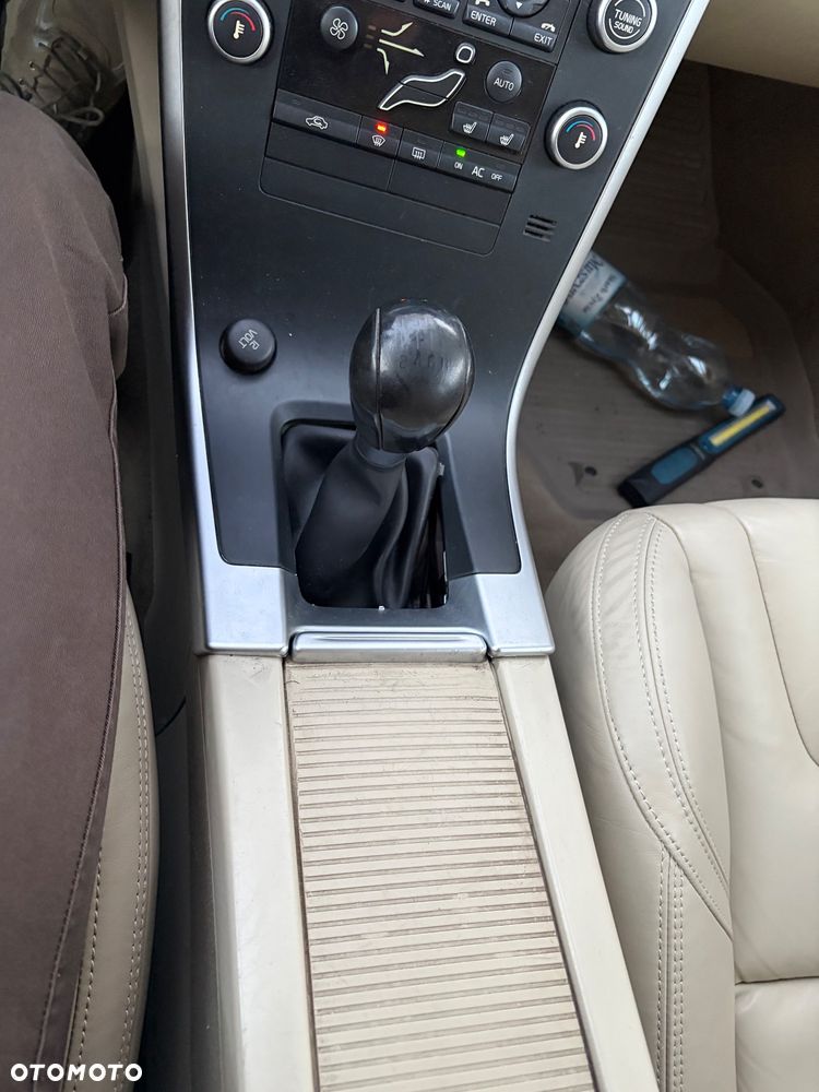Volvo XC 60 - 32