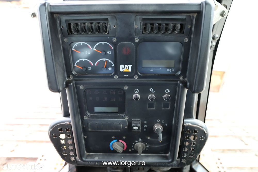 Cat D6N - 18