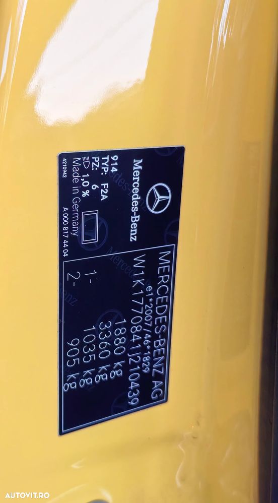 Mercedes-Benz A - 17