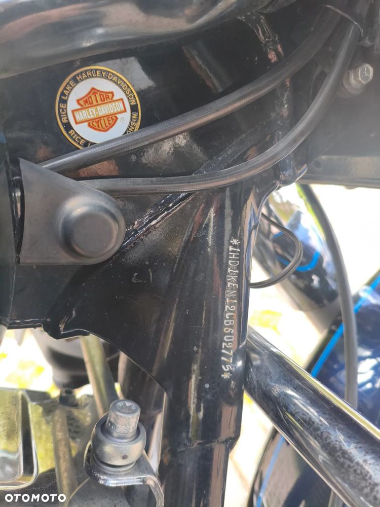 Harley-Davidson FLH Electra Glide - 22