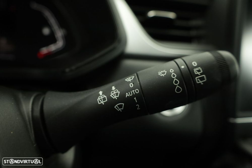 Renault Captur 1.0 TCe Techno Bi-Fuel - 17