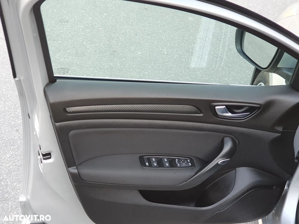 Renault Megane ENERGY dCi Intens - 32