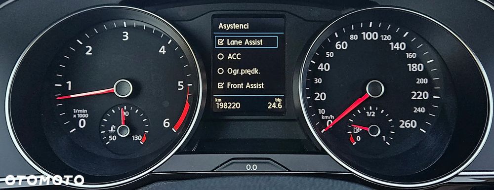 Volkswagen Passat 2.0 TDI SCR DSG Highline - 21