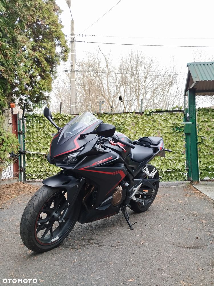 Honda CBR - 7