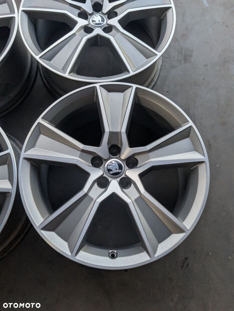 FELGI ALUMINIOWE Skoda 8" x 20" x 5x112 x 57,1 x ET39 - 4