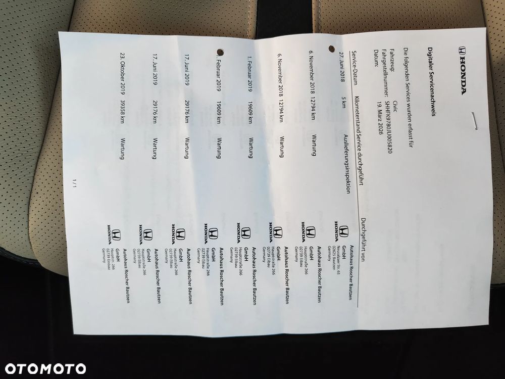 Honda Civic 1.6 i-DTEC Executive Black Edition - 12